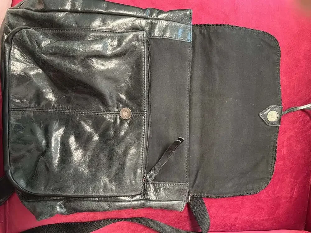 The Sak Ventura Backpack Black/Gray Distressed Vintage Finish Leather Medium